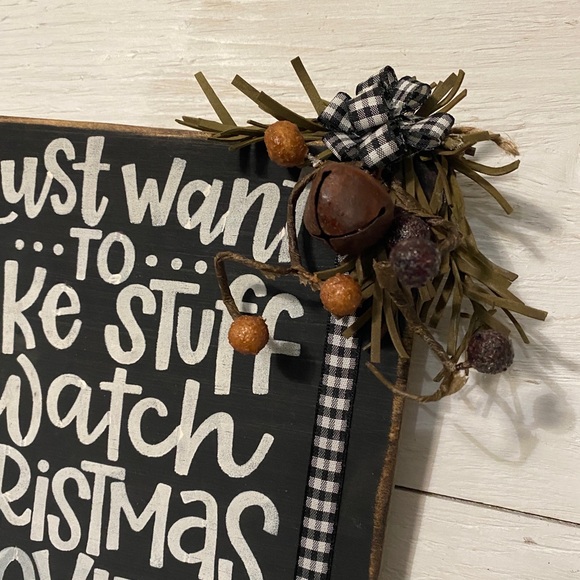 Handmade rustic wood holiday sign - Picture 3 of 4